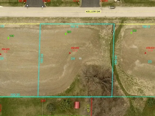 723 Keller Dr, Dixon, IL 61021