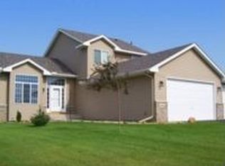 23567 London St NE, East Bethel, MN 55005