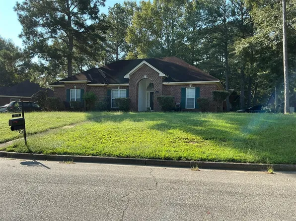 6416 Deerwood Pl, Montgomery, AL 36117