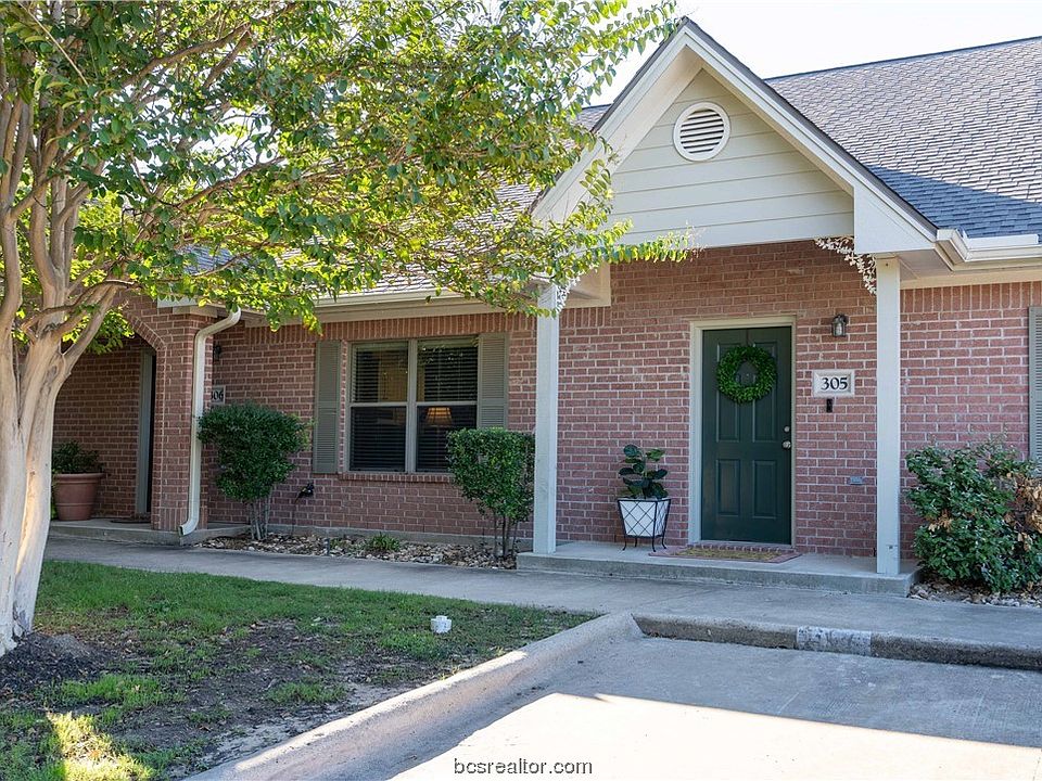 1st image of 1702 Deacon Dr APT 305
