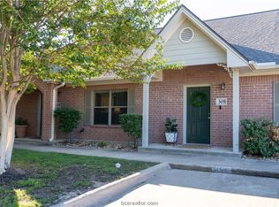 1702 Deacon Dr APT 305, College Station, TX 77845