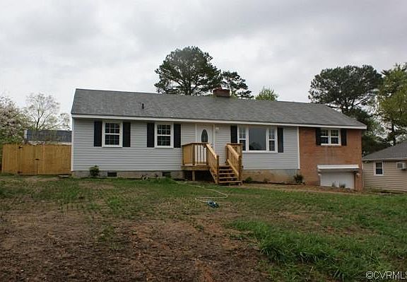 3rd image of 7613 Antionette Dr