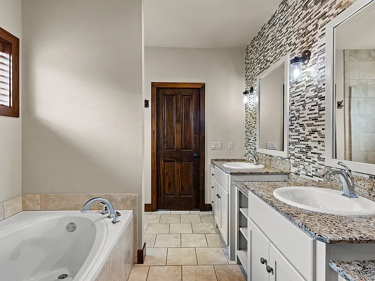 1789 N Best Friend Ln — Photo 17