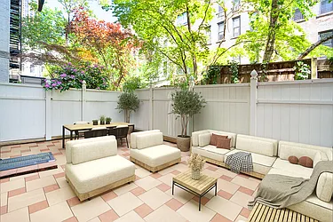 Rented by Waldstar Real Estate LLC