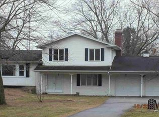 3965 School Rd, Temperance, MI 48182