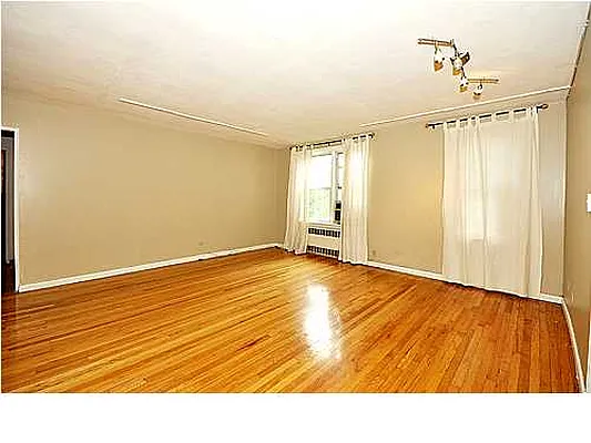 Sold by Argo Residential | media 18