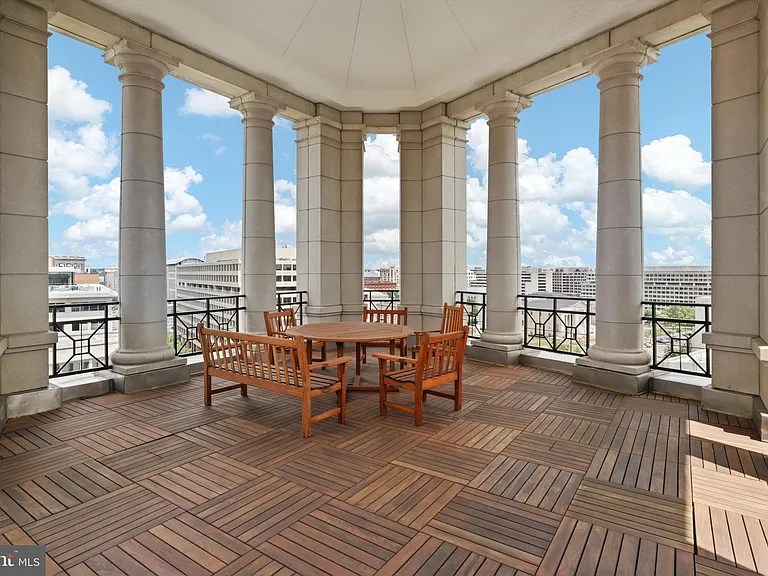 601 Pennsylvania Ave NW #612 — Photo 18