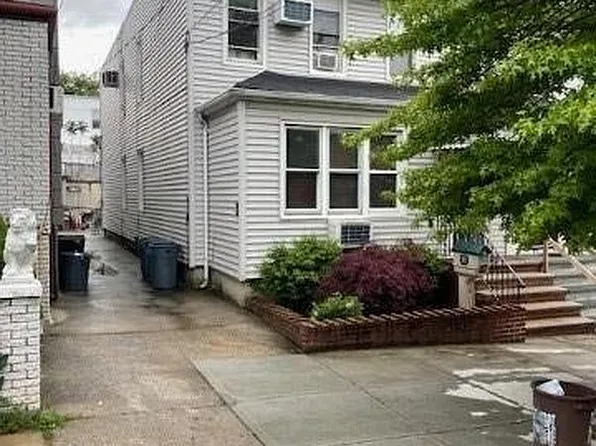 6278 60th Rd, Flushing, NY 11378