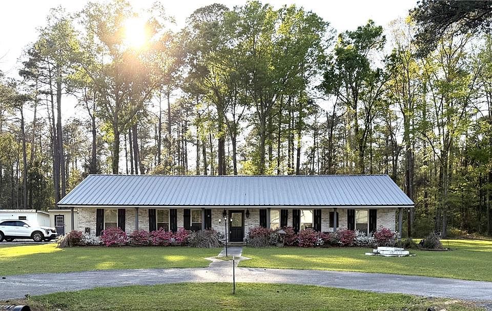 1st image of 1222 Melody Ln