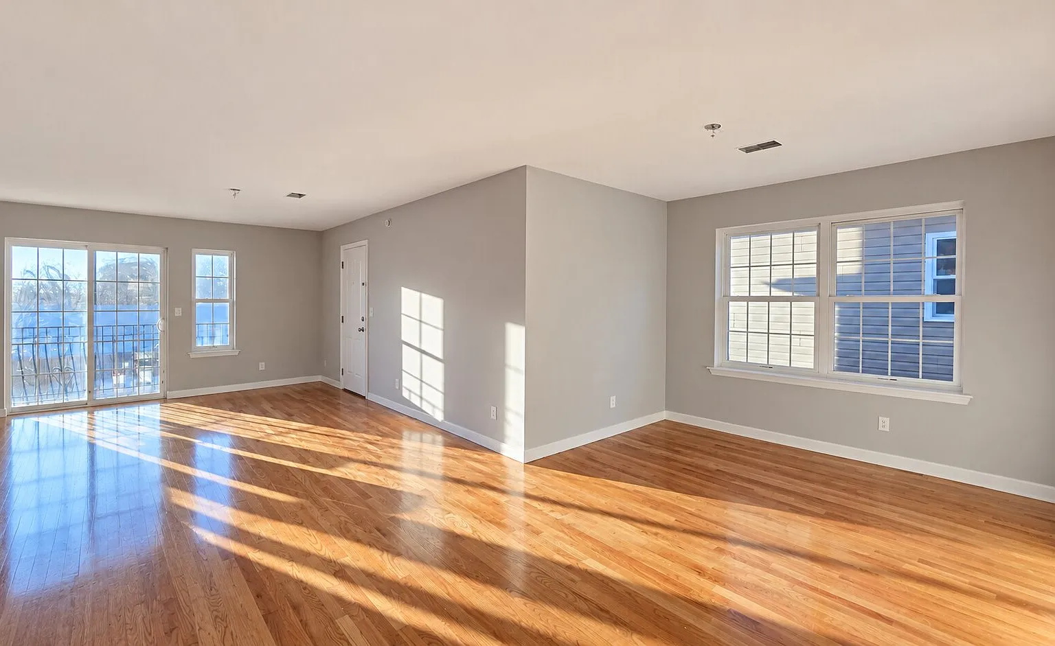 3 bed, 1500 sqft, $2,800 — Photo 4