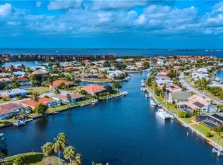 135 Hibiscus Dr, Punta Gorda, FL 33950