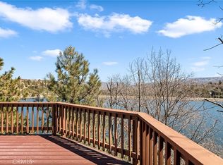 565 Canyon View Rd, Lake Arrowhead, CA 92352