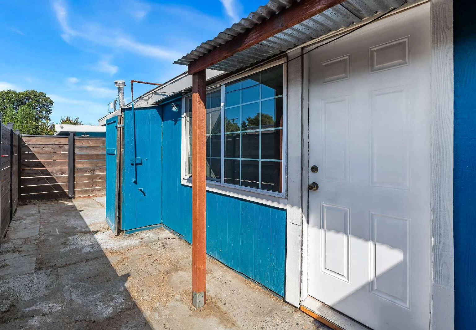 1 bed, 1.0 bath, 760 sqft, $1,400 — Photo 1