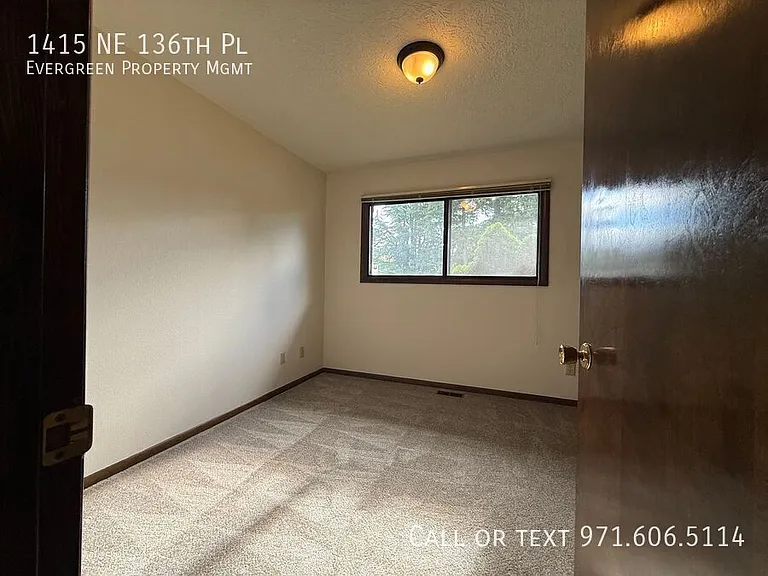 1415 NE 136th Pl — Photo 21
