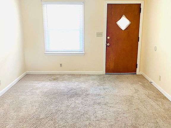 4th image of 3810 Sherwood Dr
