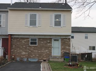 37 Redbud Rd, Piscataway, NJ 08854