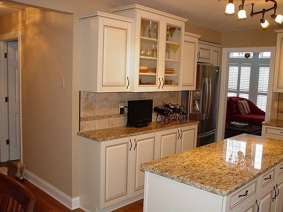 5th image of 2165 N Kirtland Pl