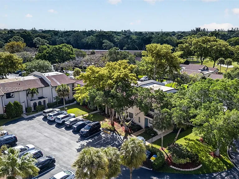 21810 Cypress Cir #26B — Photo 34