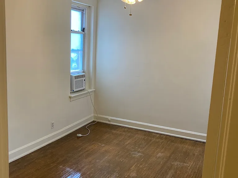 1579 Parsons Pl #6 — Photo 10