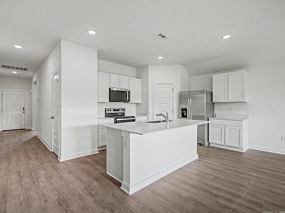 3rd image of 506 Cherry St