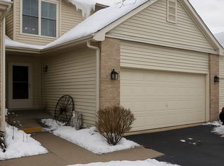 1716 Pine St, McHenry, IL 60051