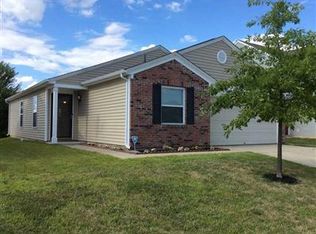 952 Bentgrass Dr, Greenwood, IN 46143