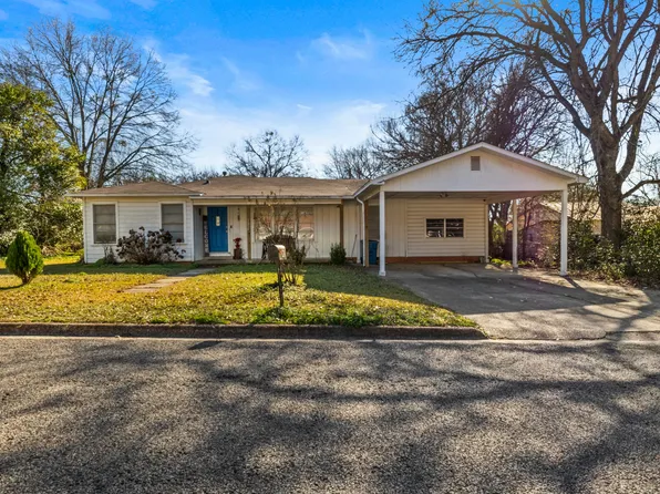 1210 E 4th St, Mount Pleasant, TX 75455