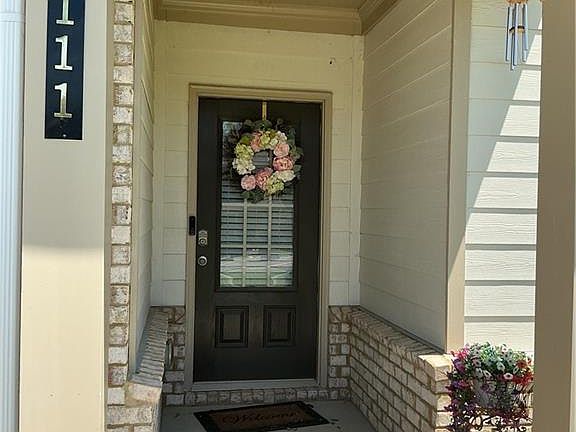 4th image of 111 McGinnis Cir
