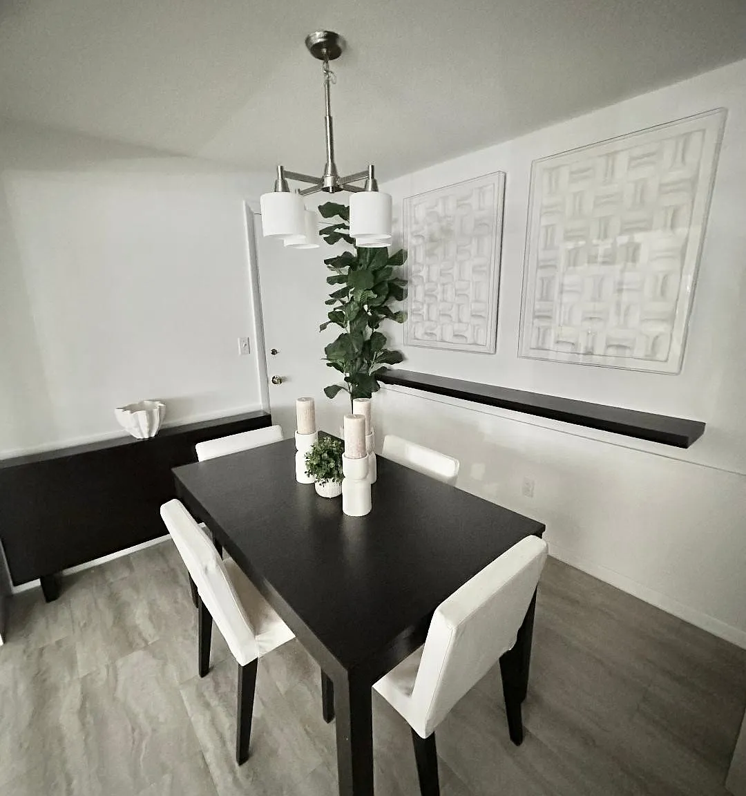 Sutton Apartments — Photo 2