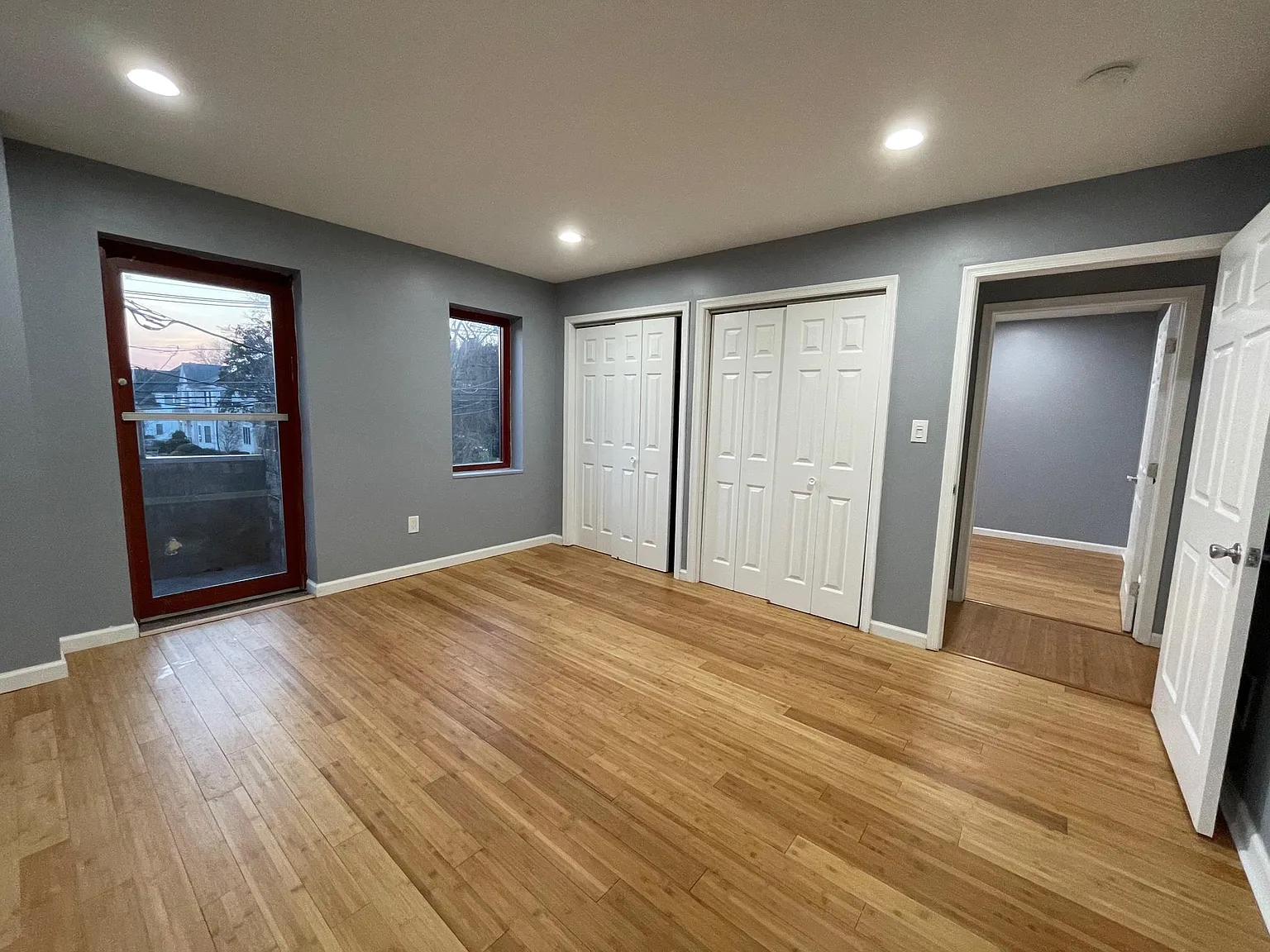 2 bed, 1000 sqft, $2,000 — Photo 4