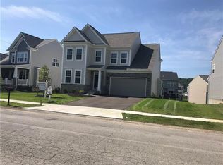 103 Birdie Dr, Cranberry Township, PA 16066