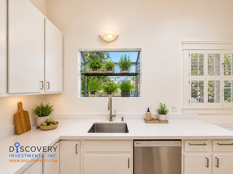 2301 Virginia St #3 — Photo 28