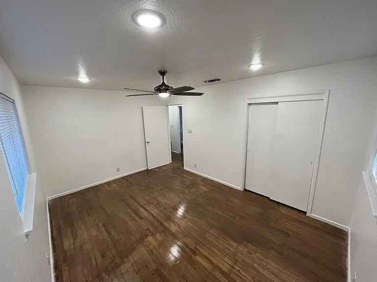 5648 E Ashlan Ave — Photo 11