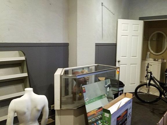 3rd image of 3544 N Teutonia Ave #3546