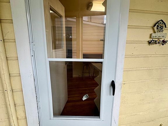 4th image of 419 Taylor St