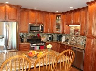 804 W 7th Ave, Escondido, CA 92025