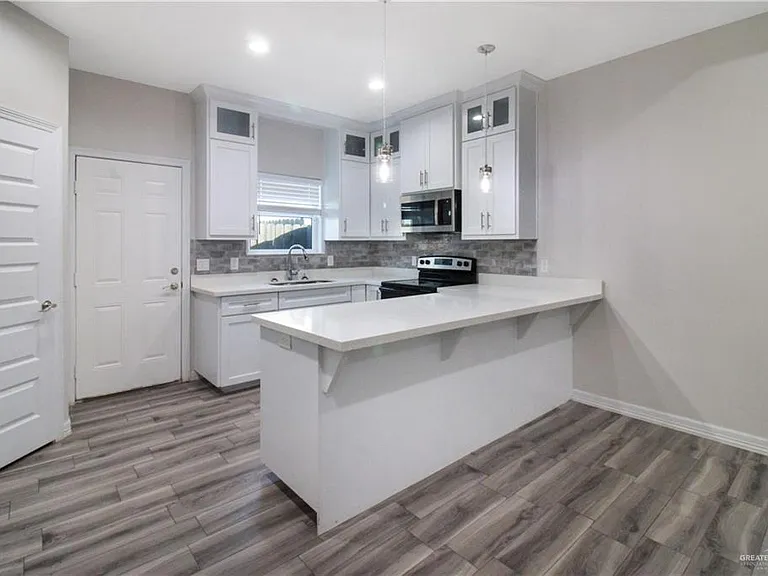 1634 Playa Dr #4 — Photo 2