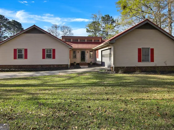 217 Lynn Dr, Fayetteville, GA 30215