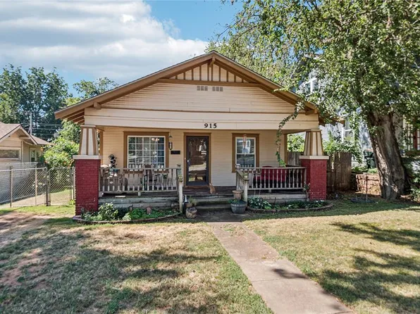 915 W Iowa Ave, Chickasha, OK 73018