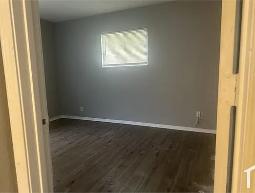 214 Ben Nevis Rd — Photo 6