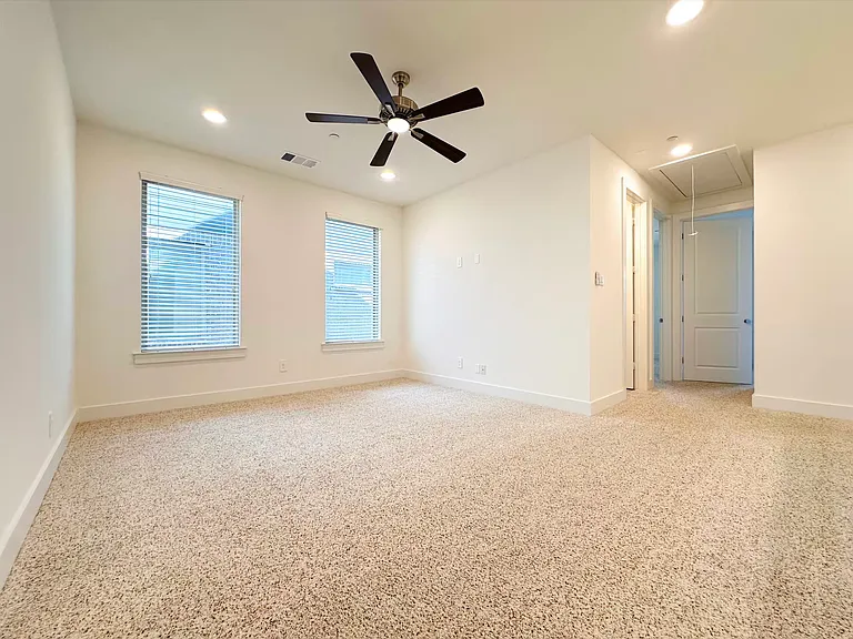 808 Eaglescliffe Lndg #808 — Photo 9