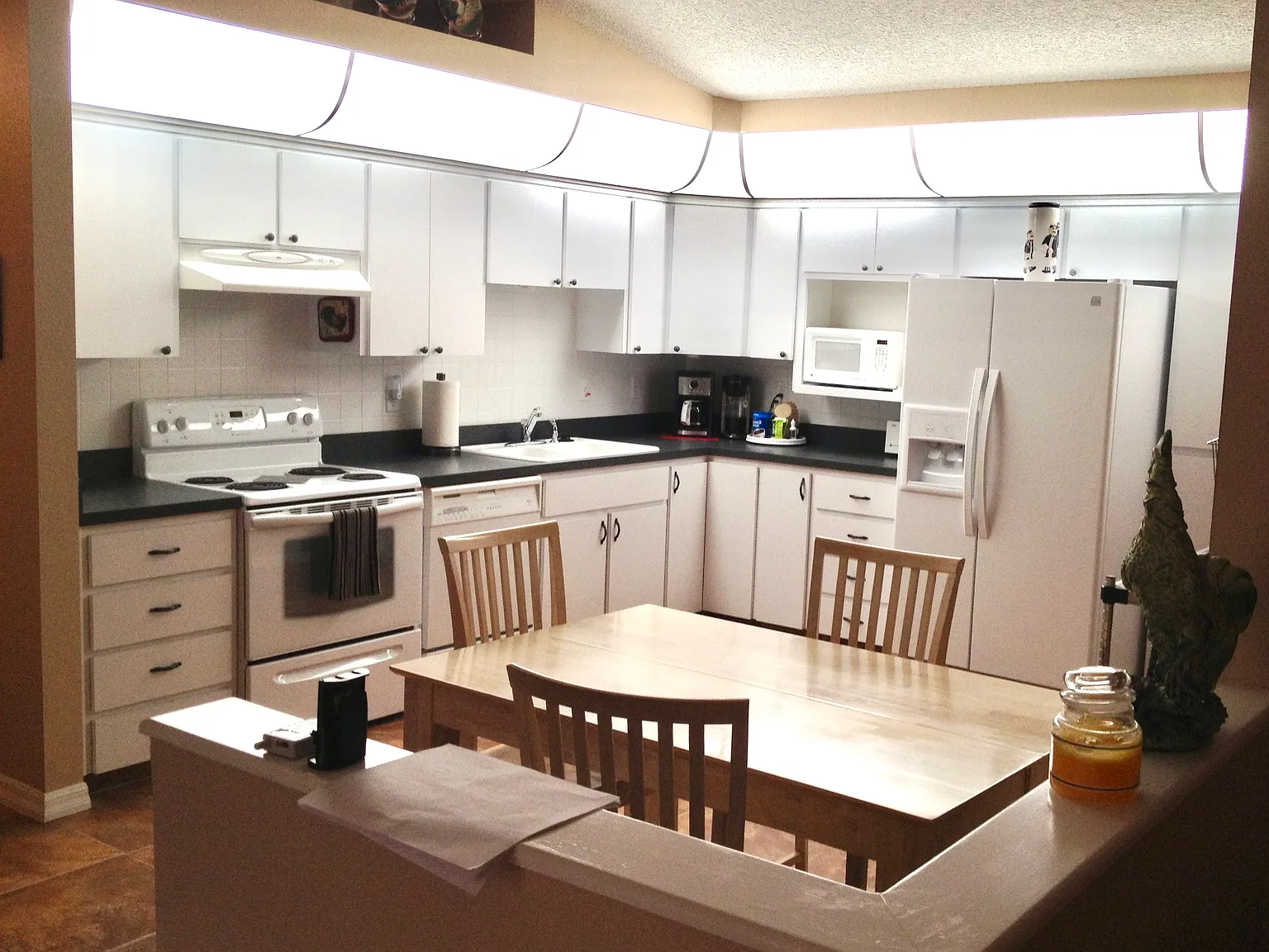 3 bed, 1600 sqft, $1,730 — Photo 3
