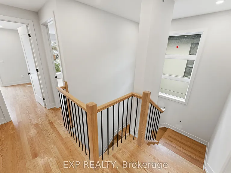 512 Roosevelt Ave #B — Photo 14