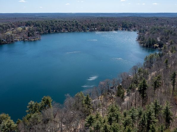 26 Mount Dan Rd, Sturbridge, MA 01566