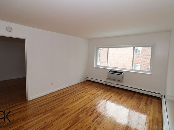 3rd image of 70-10 Eliot Ave #B3