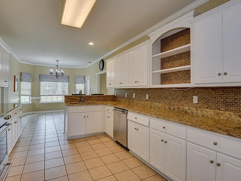 5755 Carriage Hills Dr — Photo 19