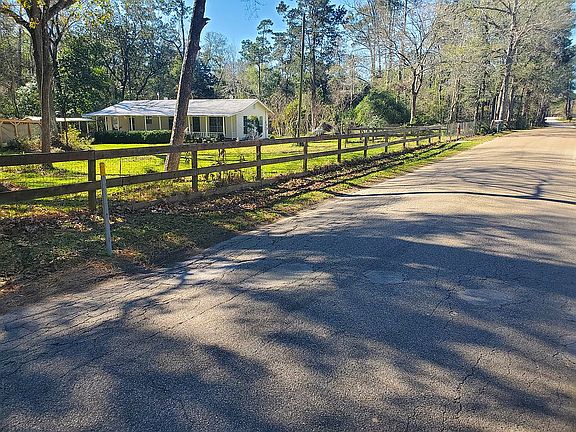 4th image of 1115 County Road 3663