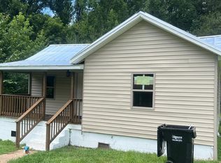 706 W 15th St, West Point, GA 31833