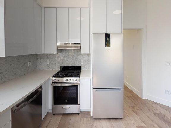 2nd image of 2 Guerrero St #300