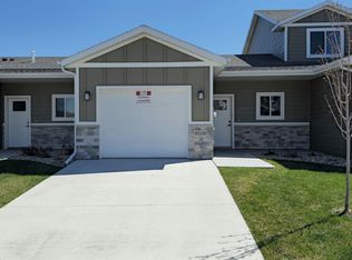 9209 W Ark Pl, Sioux Falls, SD 57106